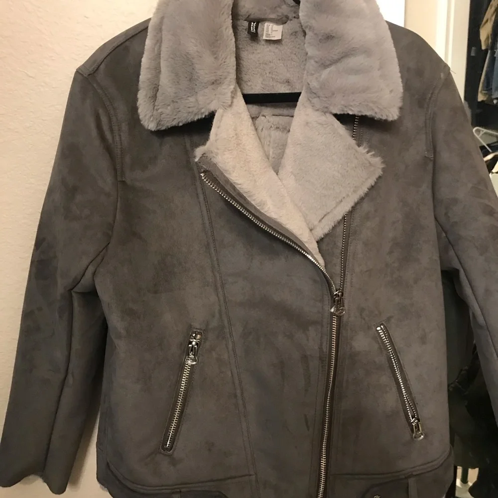 H&M - Picture 2 of 6